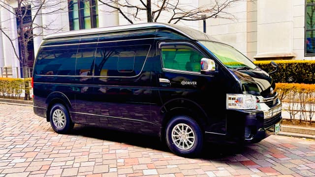 Toyota Hiace Grand Cabin view 1